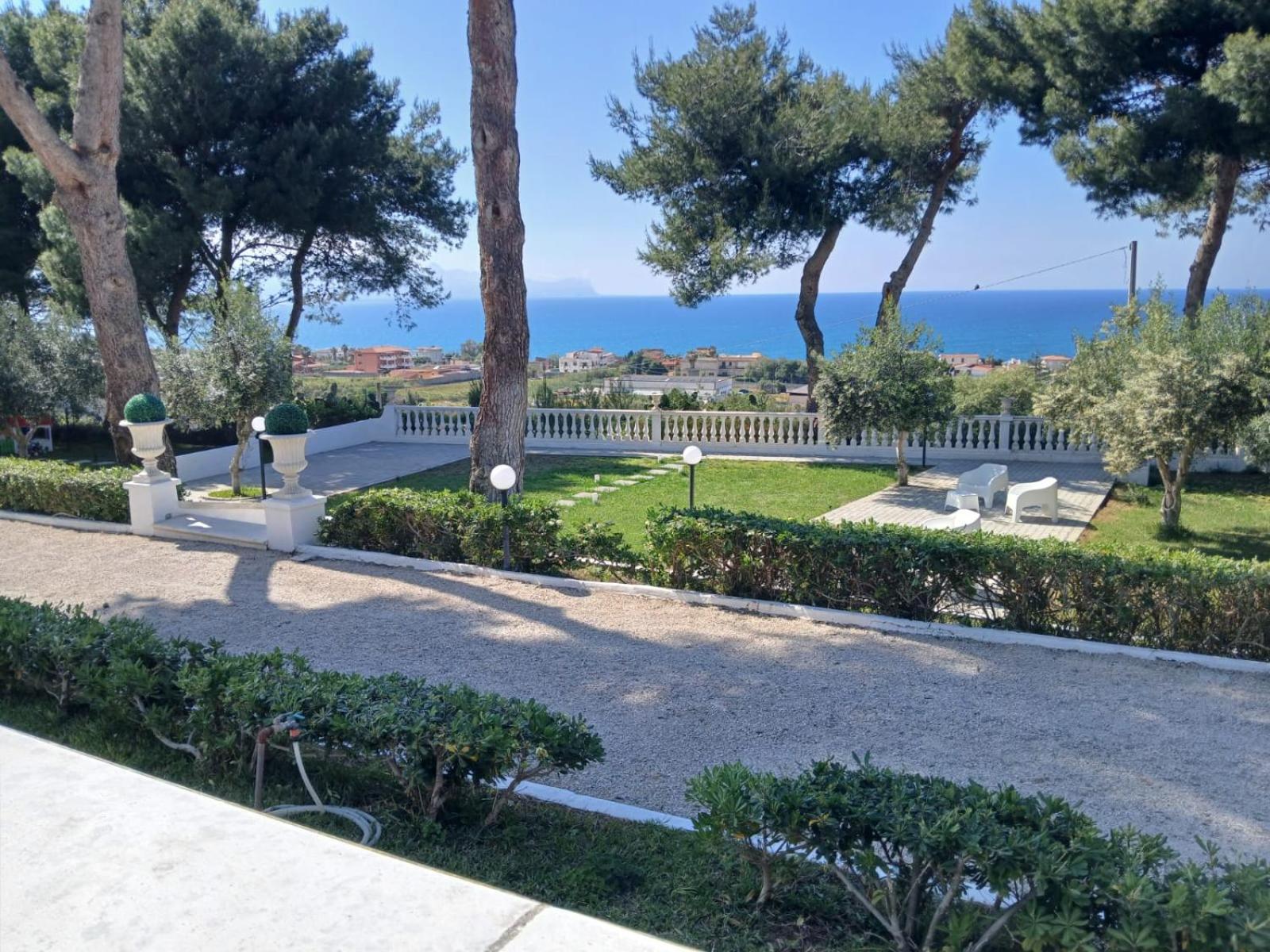 Villa Nunziatella Badia Трапето Екстериор снимка